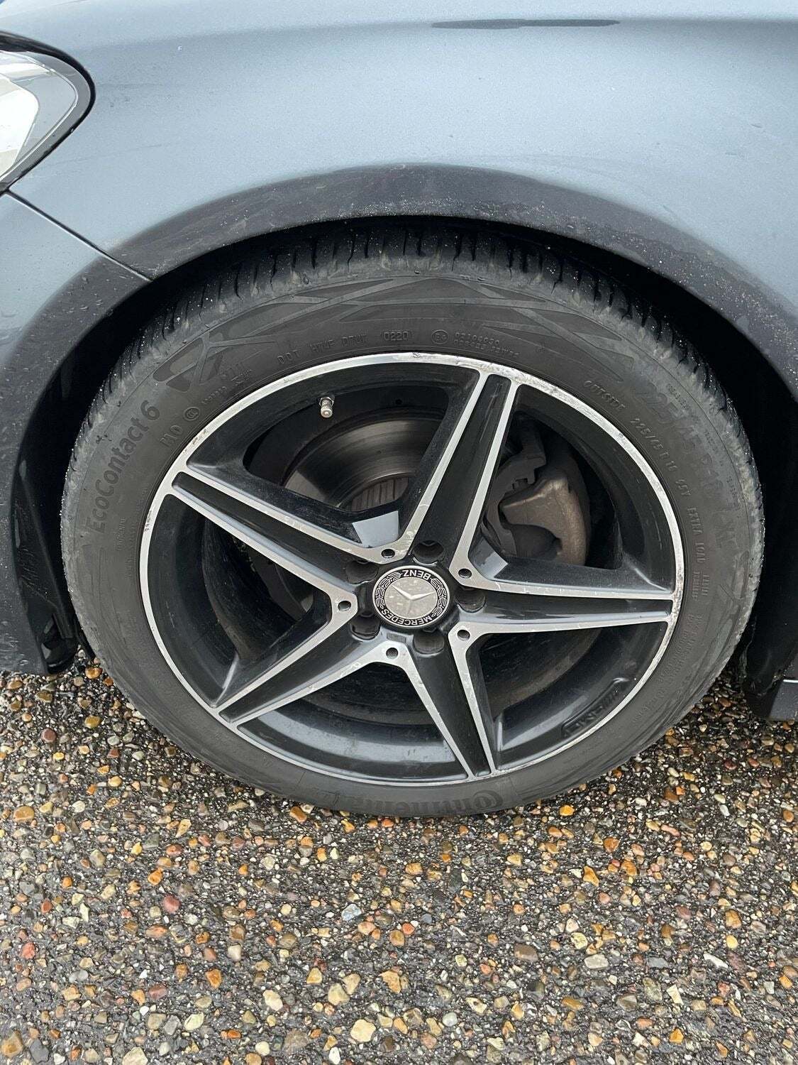 Grå Mercedes C200 fra 2015