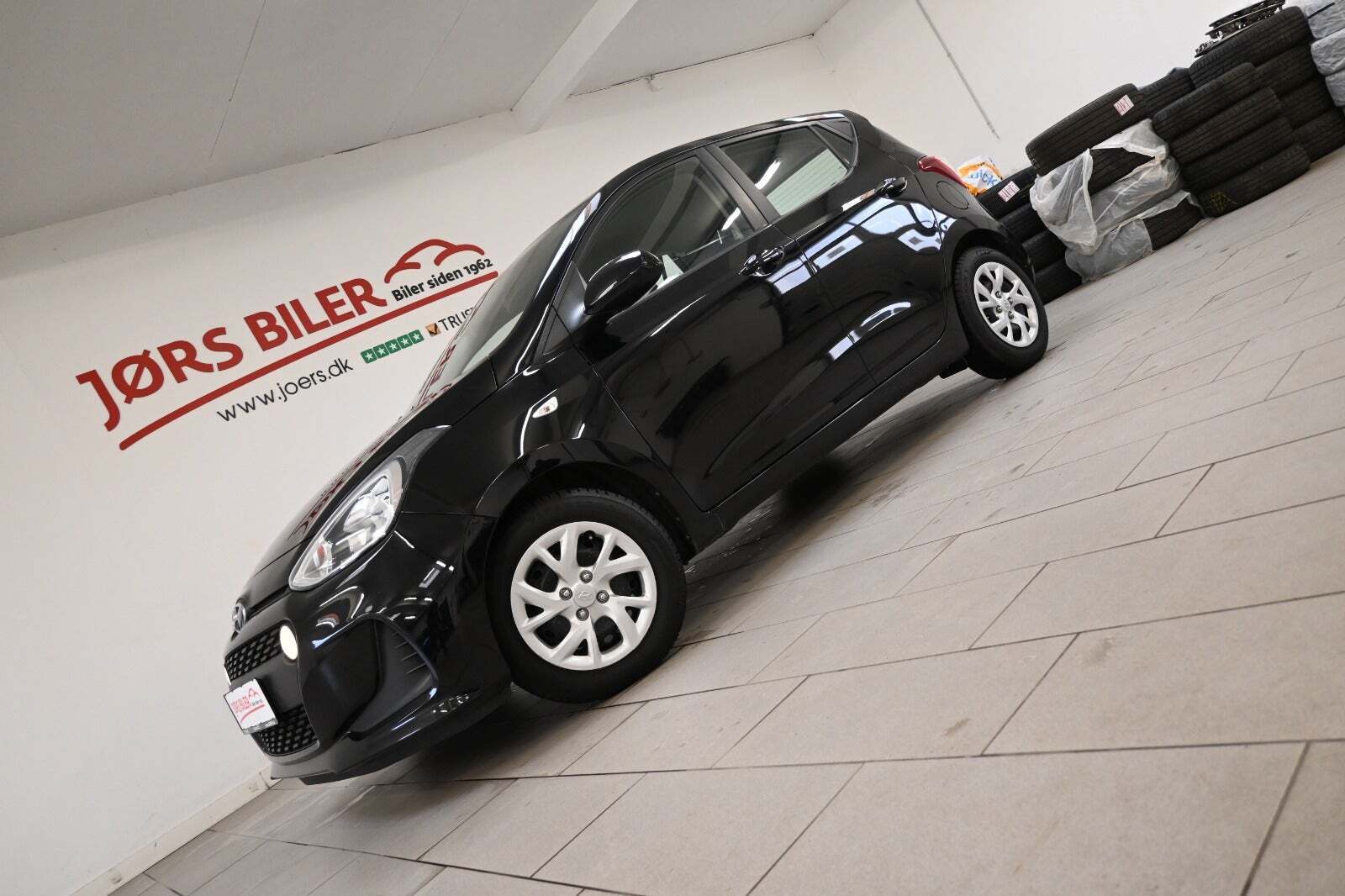 Sort Hyundai i10 fra 2020