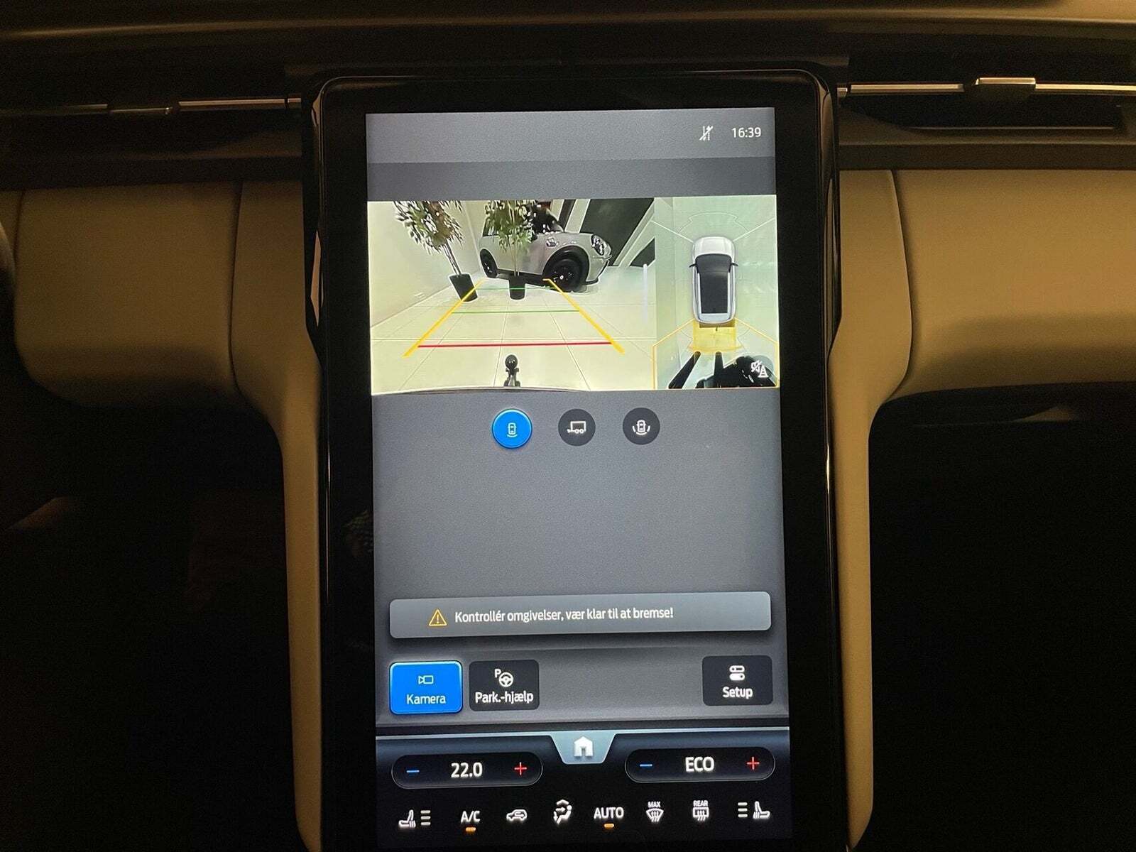 Sort Ford Explorer fra 2024