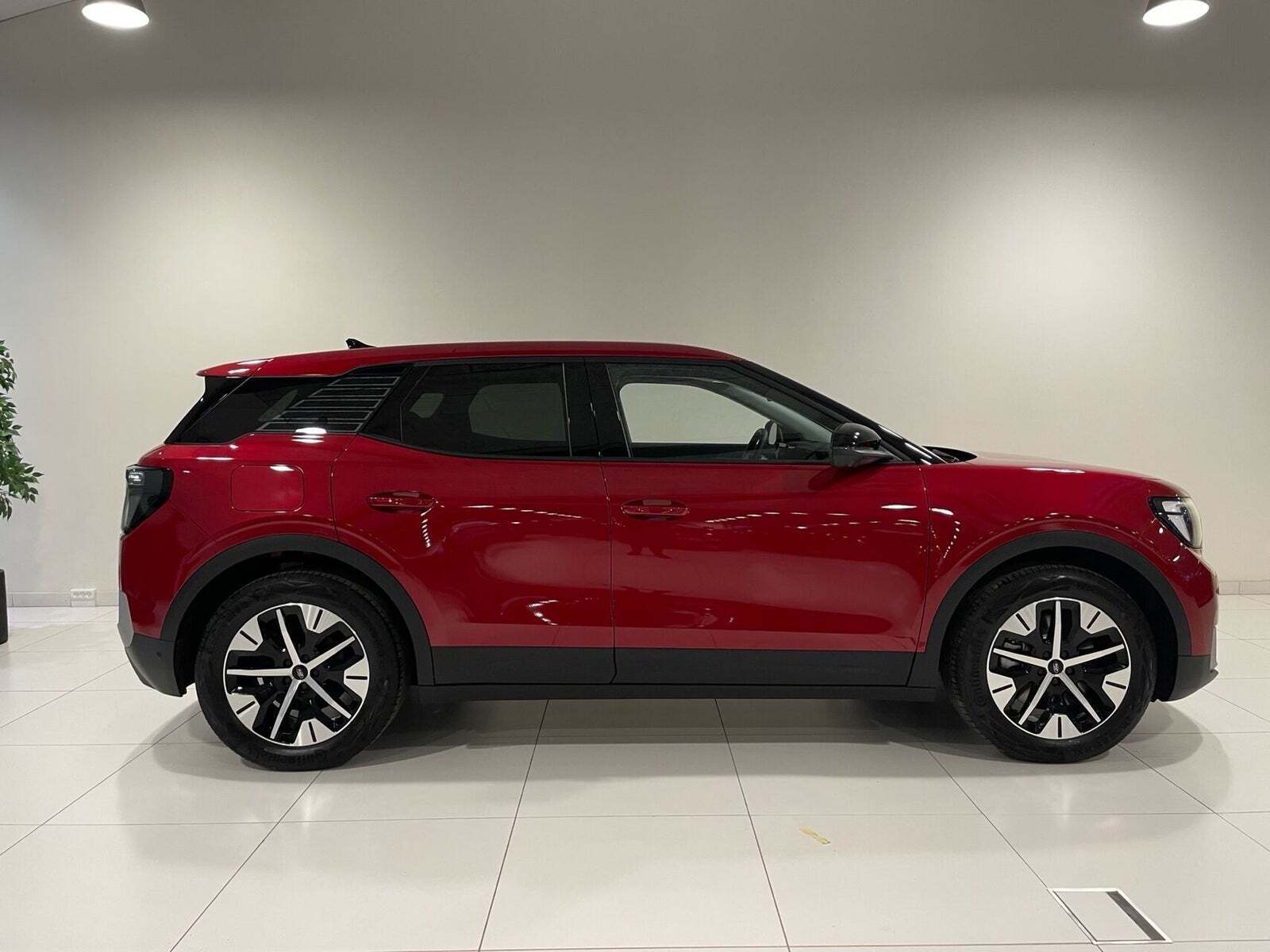 Ford Explorer 82 Select Extended Range