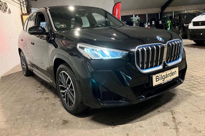 Sort BMW iX1 fra 2023