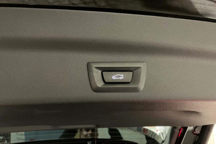 Sort BMW iX1 fra 2023