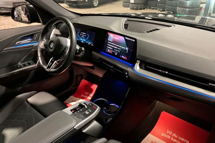 Sort BMW iX1 fra 2023