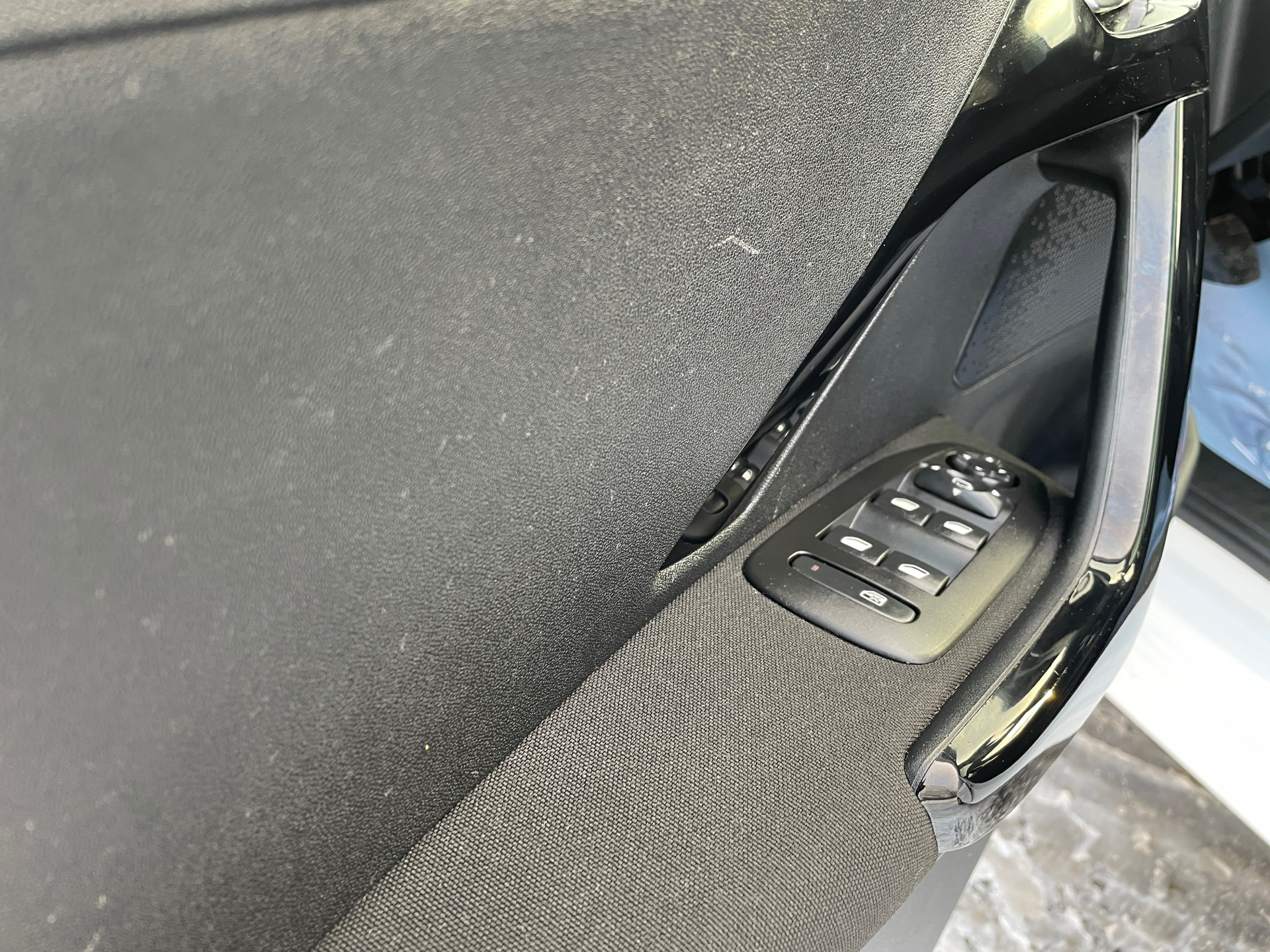 Hvid Peugeot 208 fra 2018