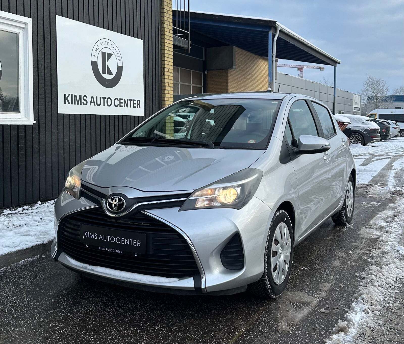 Toyota Yaris 1,0 VVT-i T2 Touch