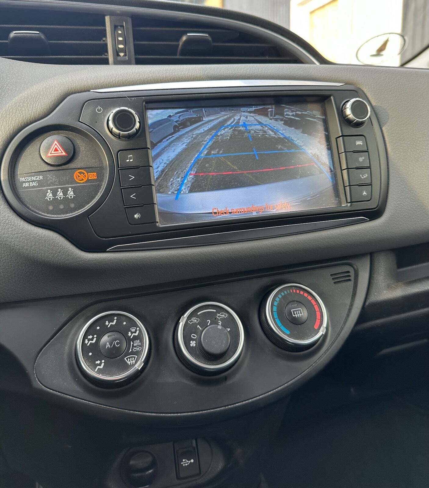 Toyota Yaris 1,0 VVT-i T2 Touch