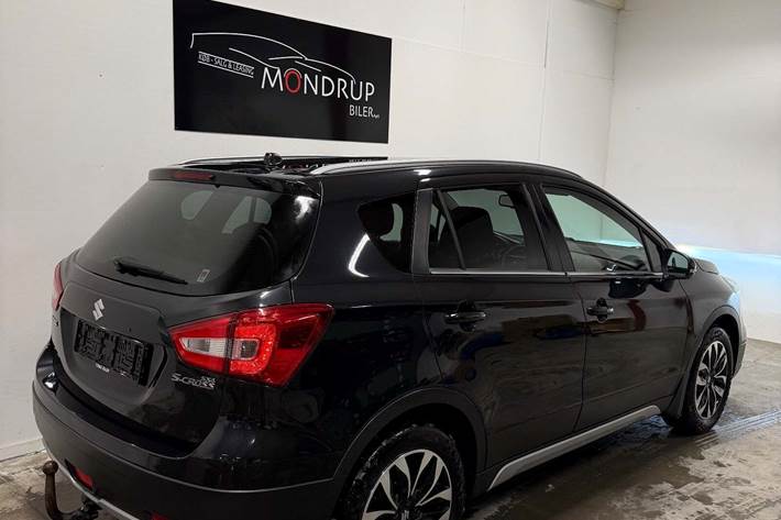 Sort Suzuki S-Cross fra 2016