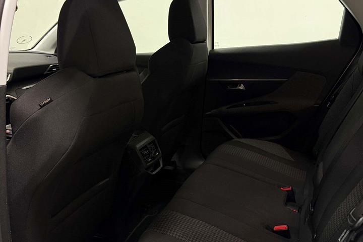 Hvid Peugeot 3008 fra 2018