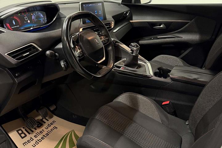 Hvid Peugeot 3008 fra 2018