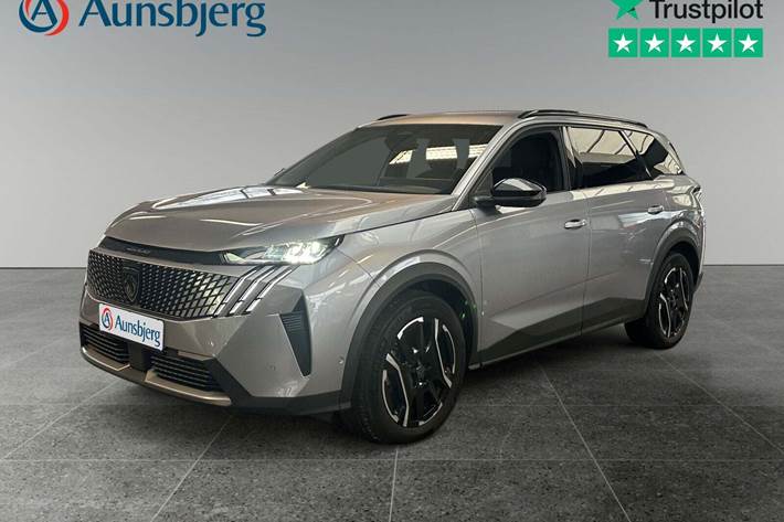 Grå Peugeot e-5008 fra 2025