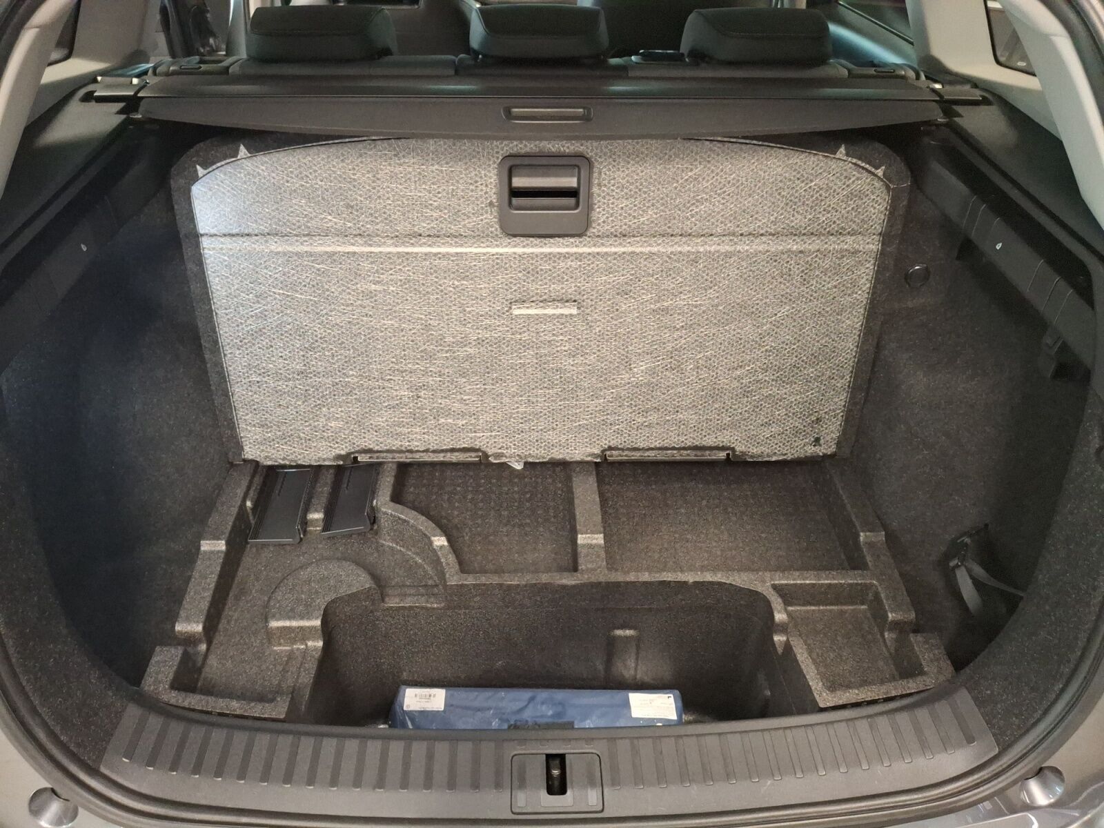 Grå Skoda Enyaq fra 2022