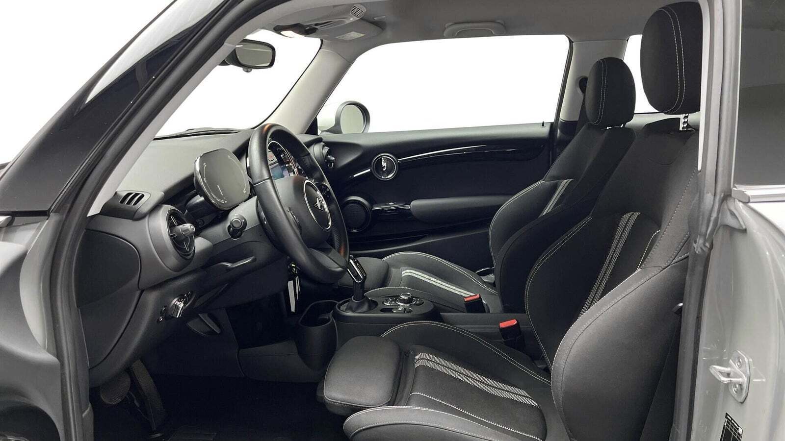 Mini Cooper SE Essential