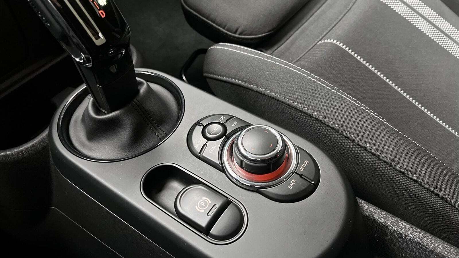 Grå Mini Cooper SE fra 2022