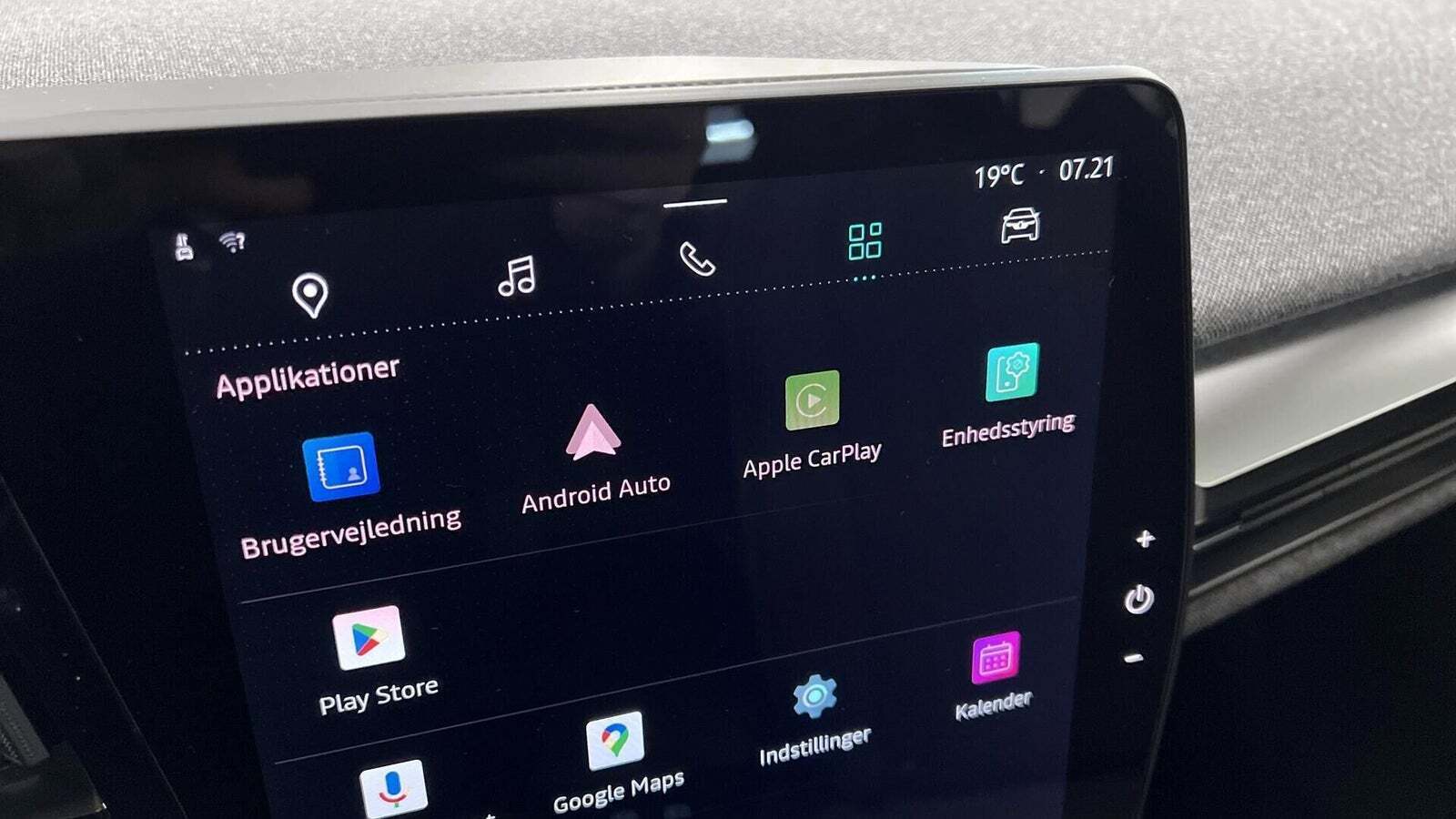 Hvid Renault Megane E-Tech fra 2023