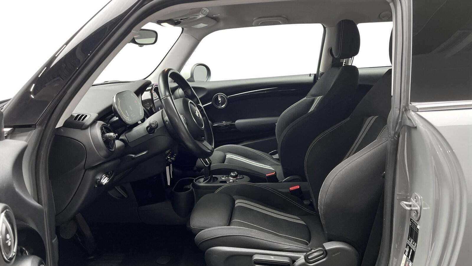 Mini Cooper SE Essential