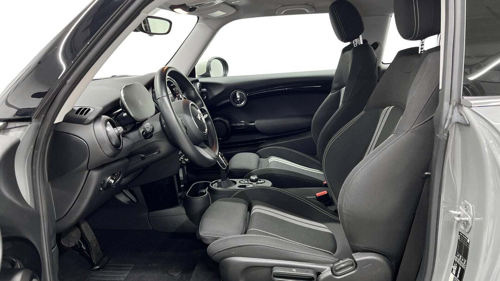 Mini Cooper SE Essential