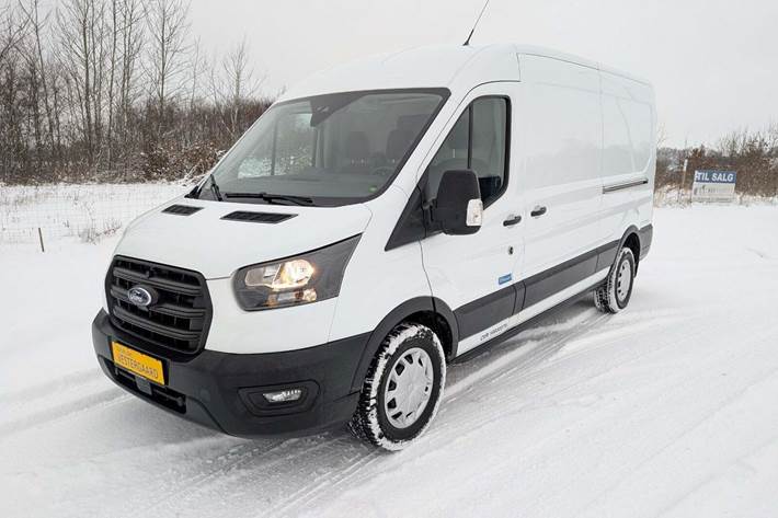 Hvid Ford Transit 350 L3 Van fra 2023 set udefra