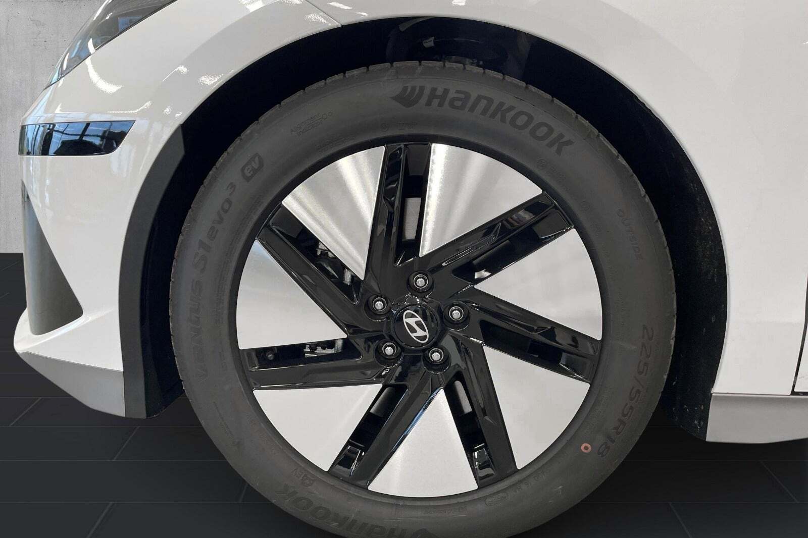 undefined Hyundai Ioniq 6 fra 2024