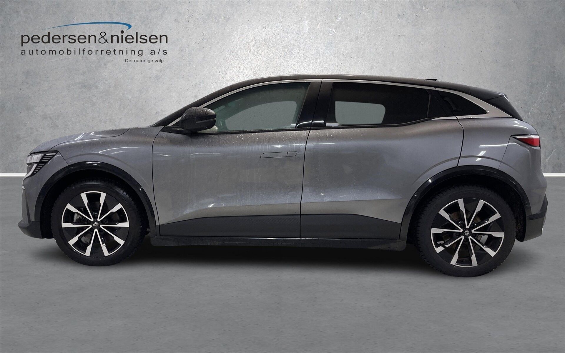 Renault Mégane E-TECH Iconic 220HK 5d Trinl. Gear