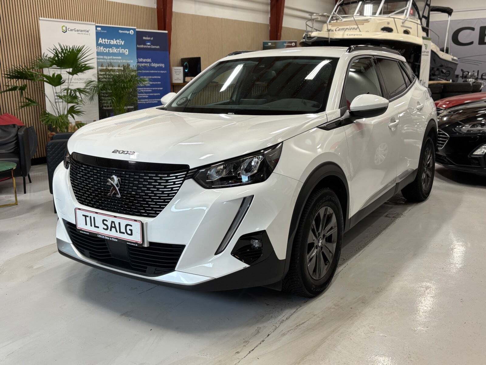 Peugeot 2008 1,2 PureTech 130 Selection Tech EAT8