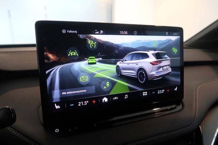 Hvid Skoda Enyaq fra 2022