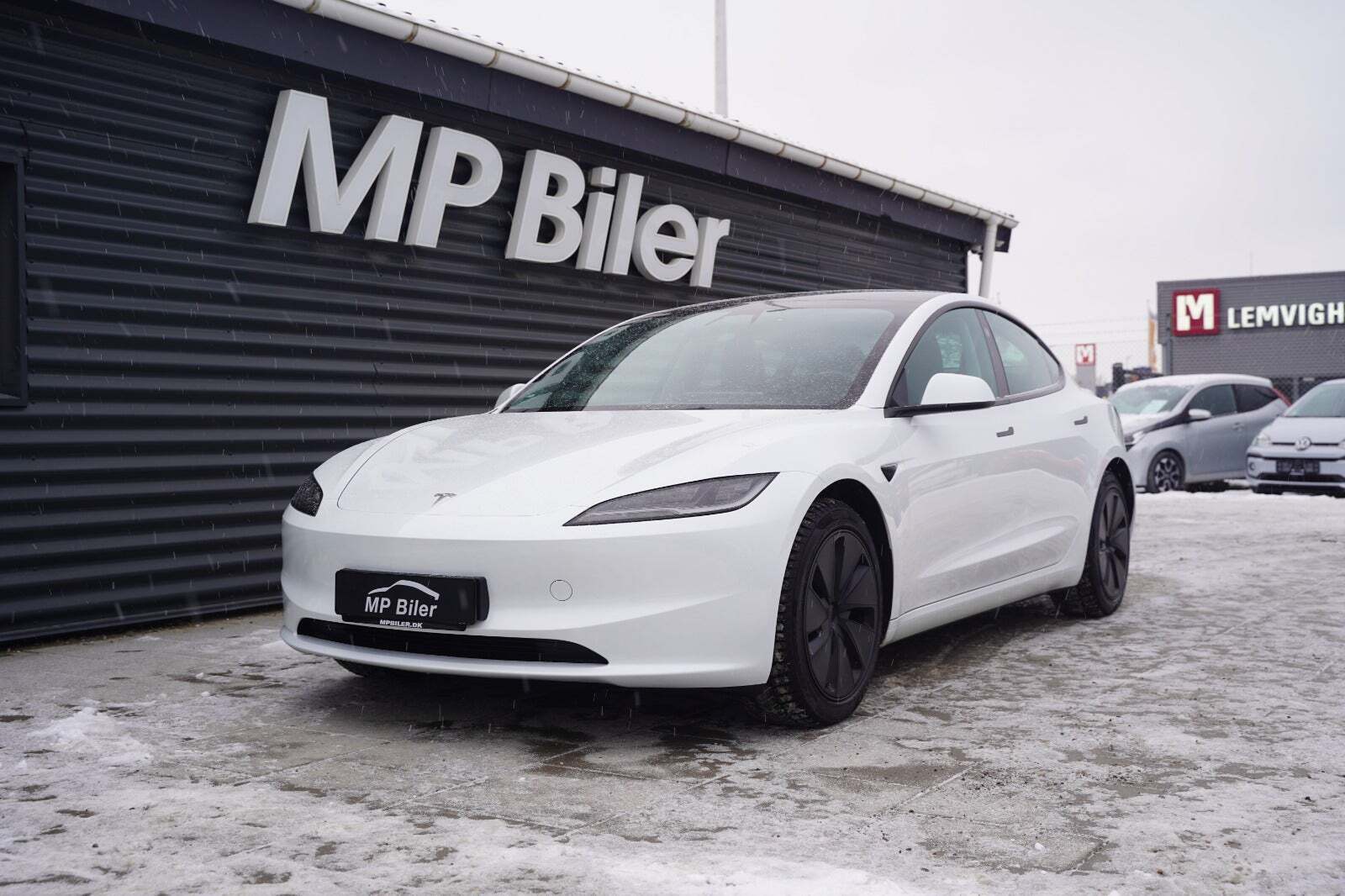 Tesla Model 3 Long Range AWD