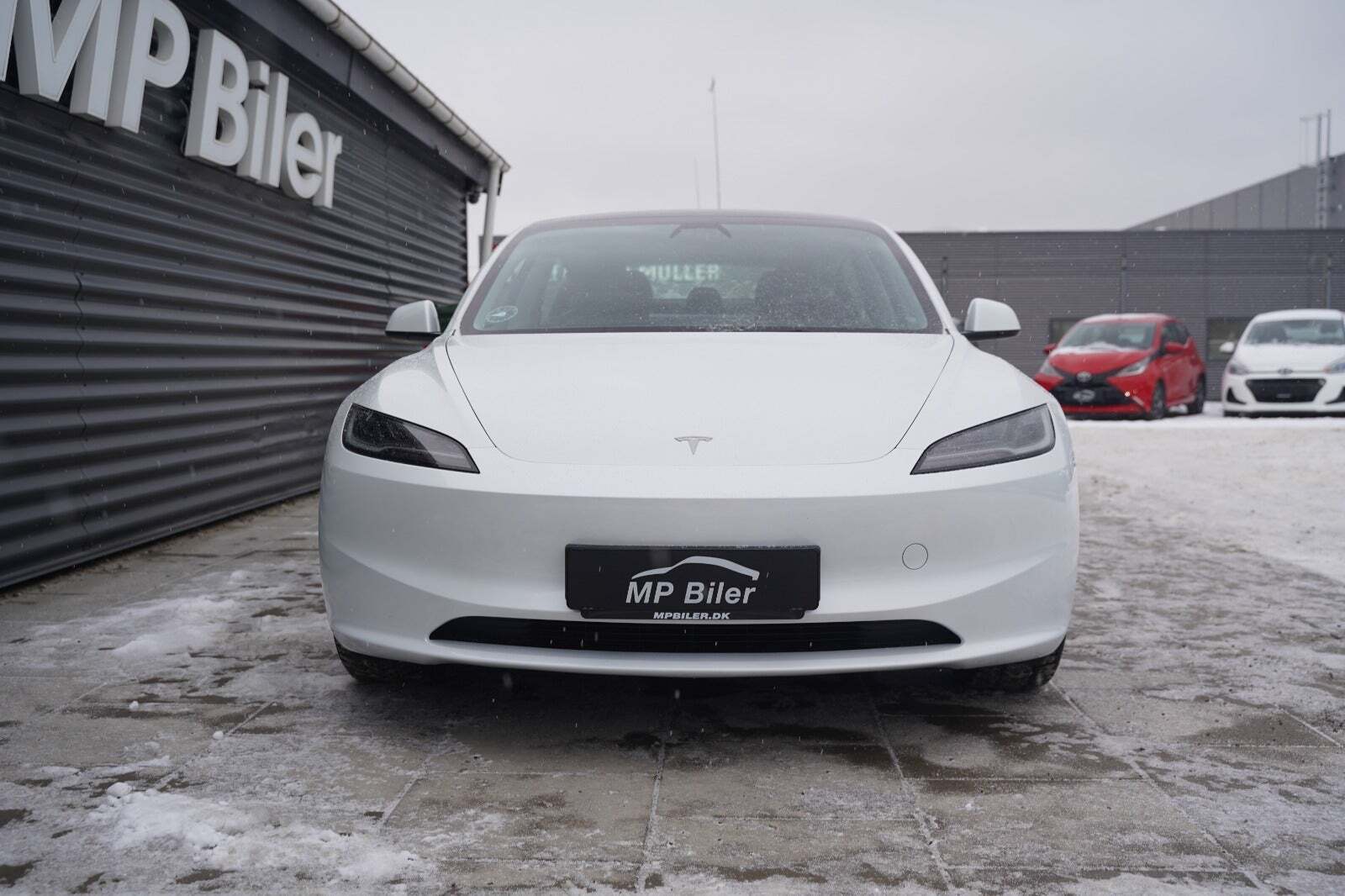 Tesla Model 3 Long Range AWD