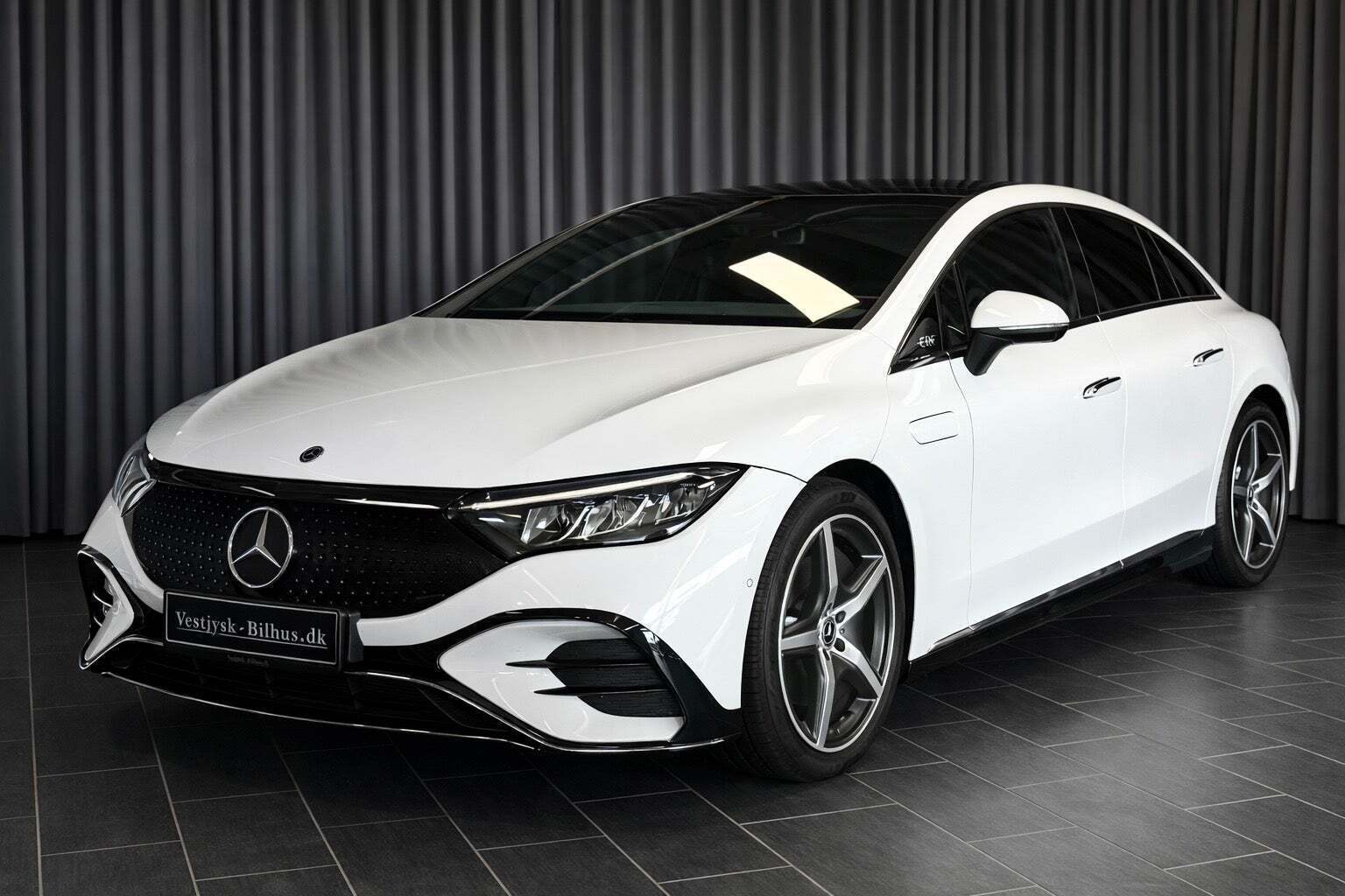 Mercedes EQE350+ AMG Line