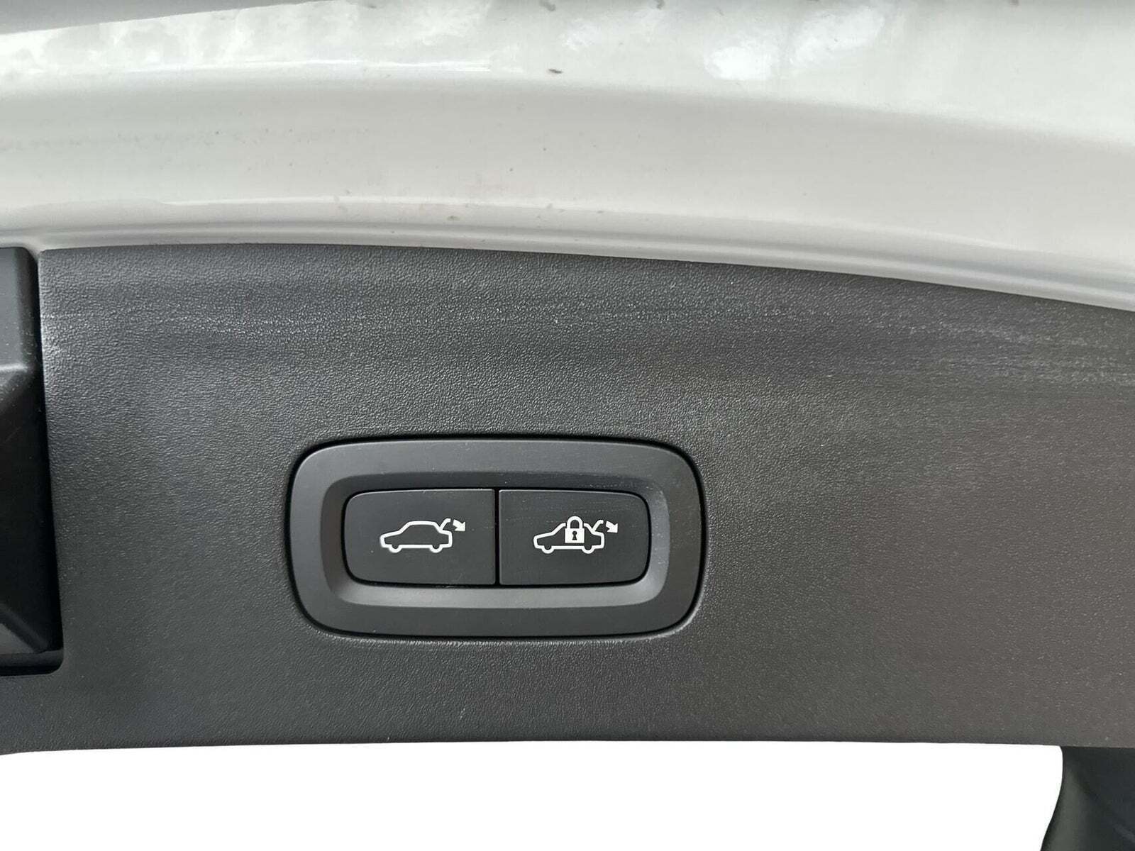 Hvid Polestar 2 fra 2023