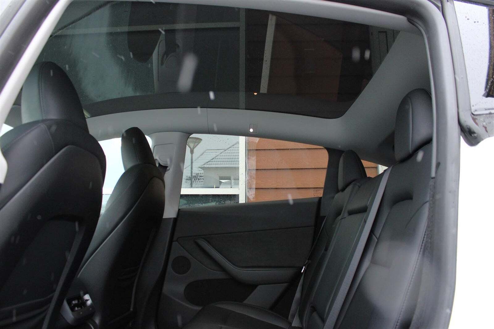 Tesla Model Y Performance AWD