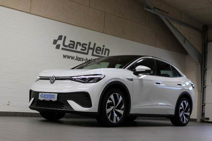 Hvid VW ID.5 fra 2023 set udefra