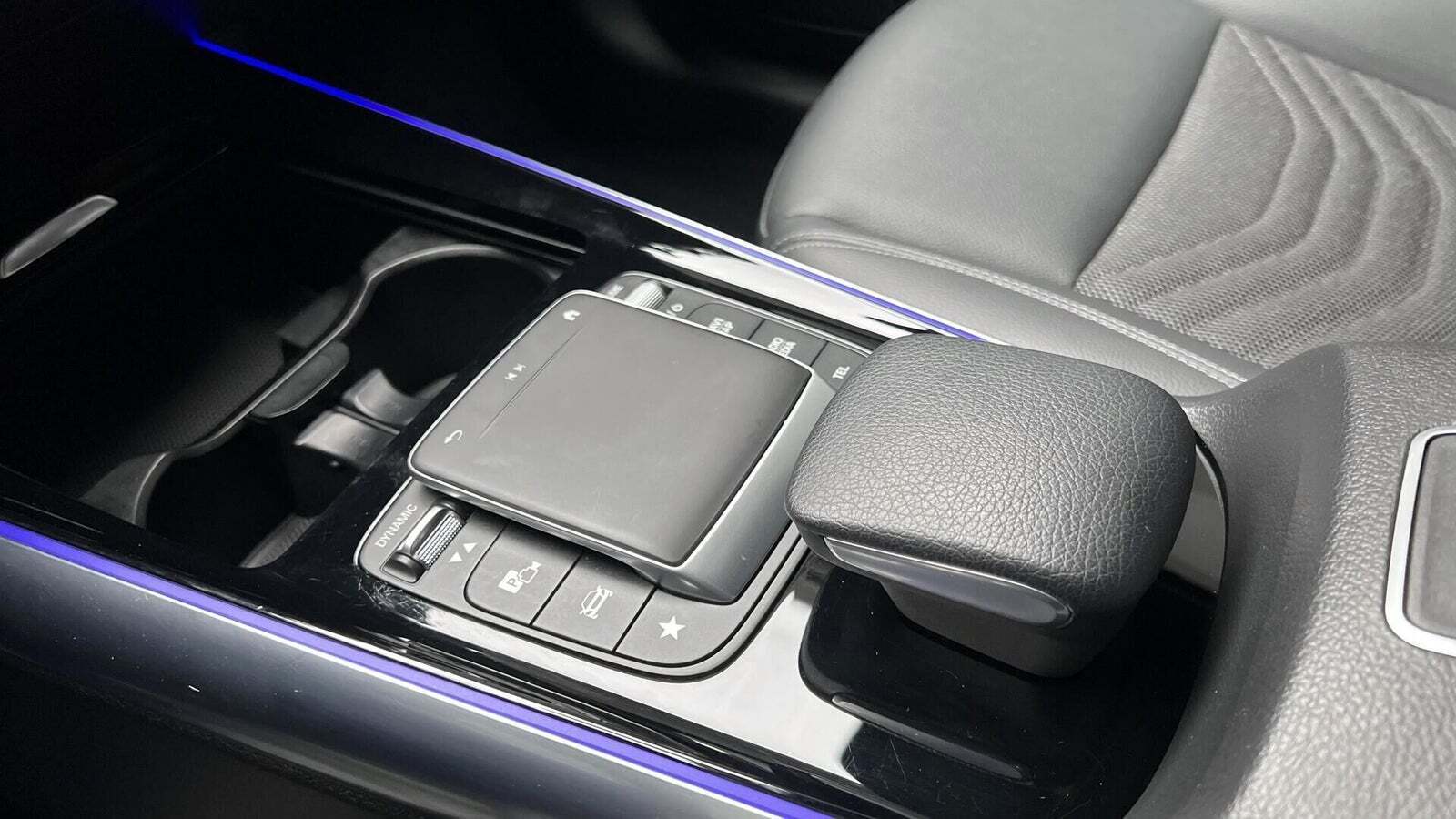 Sort Mercedes EQA250+ fra 2023