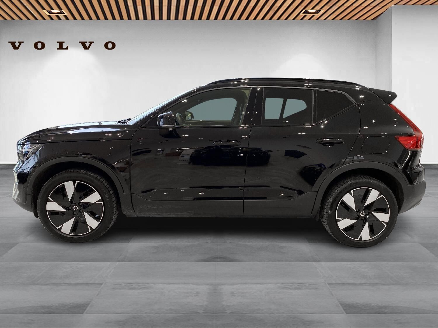 Volvo EX40 Single Motor Extended Range Plus 252HK 5d Aut.