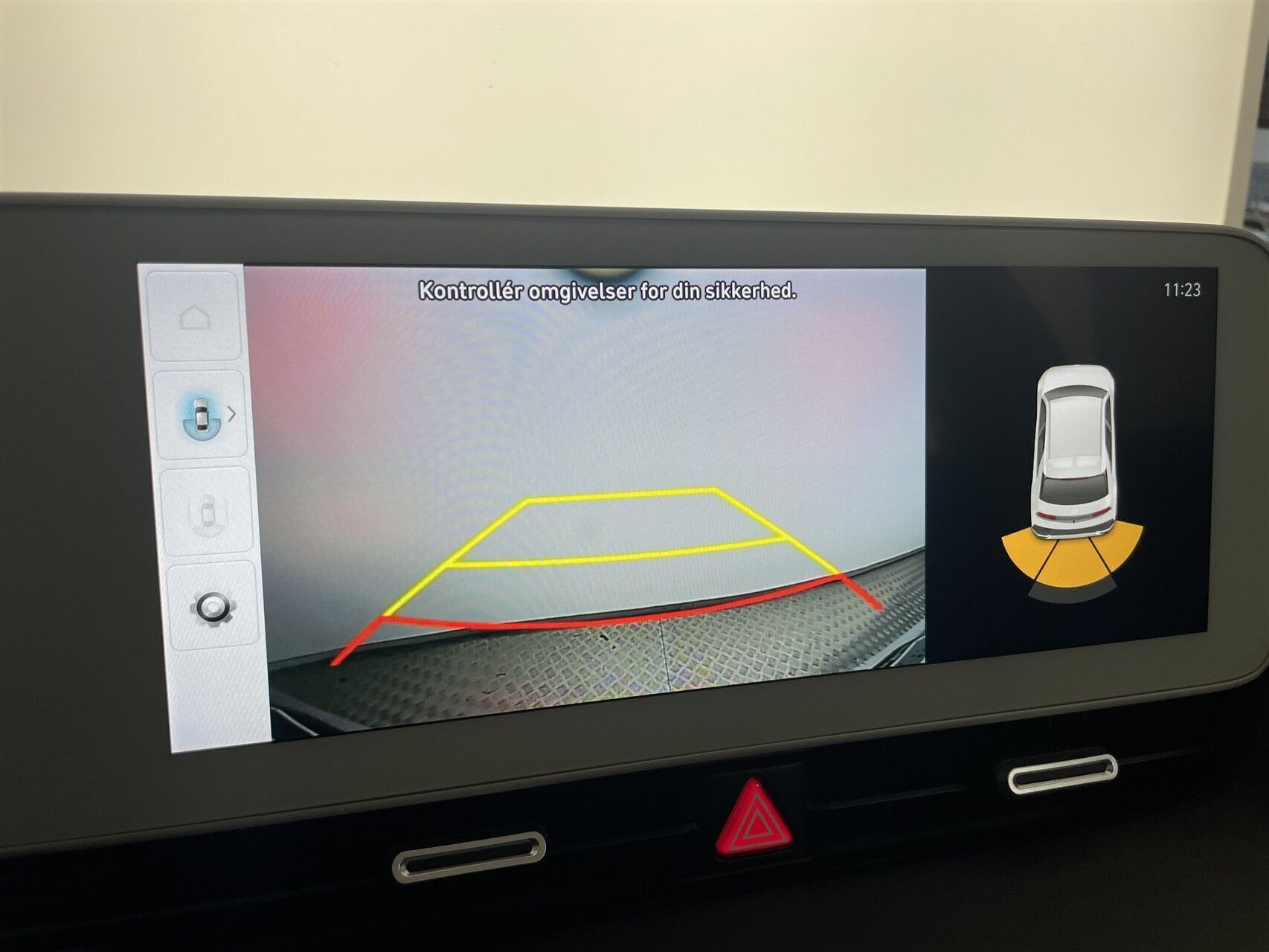 Blå Hyundai Ioniq 5 fra 2023