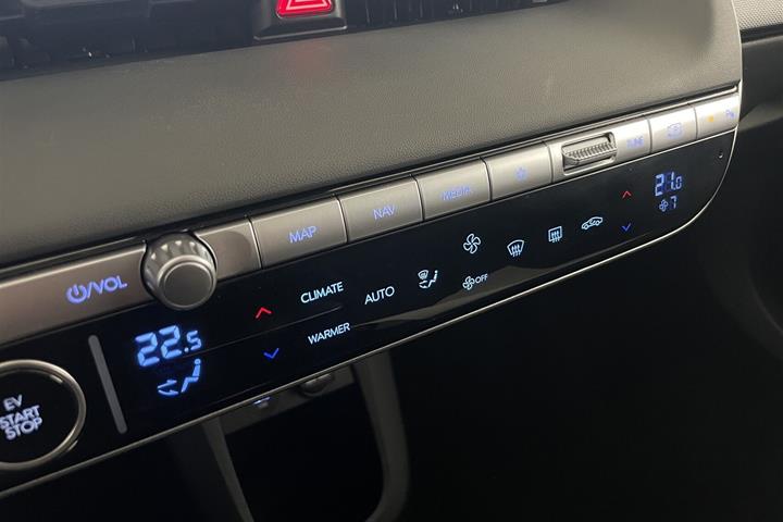 Blå Hyundai Ioniq 5 fra 2023