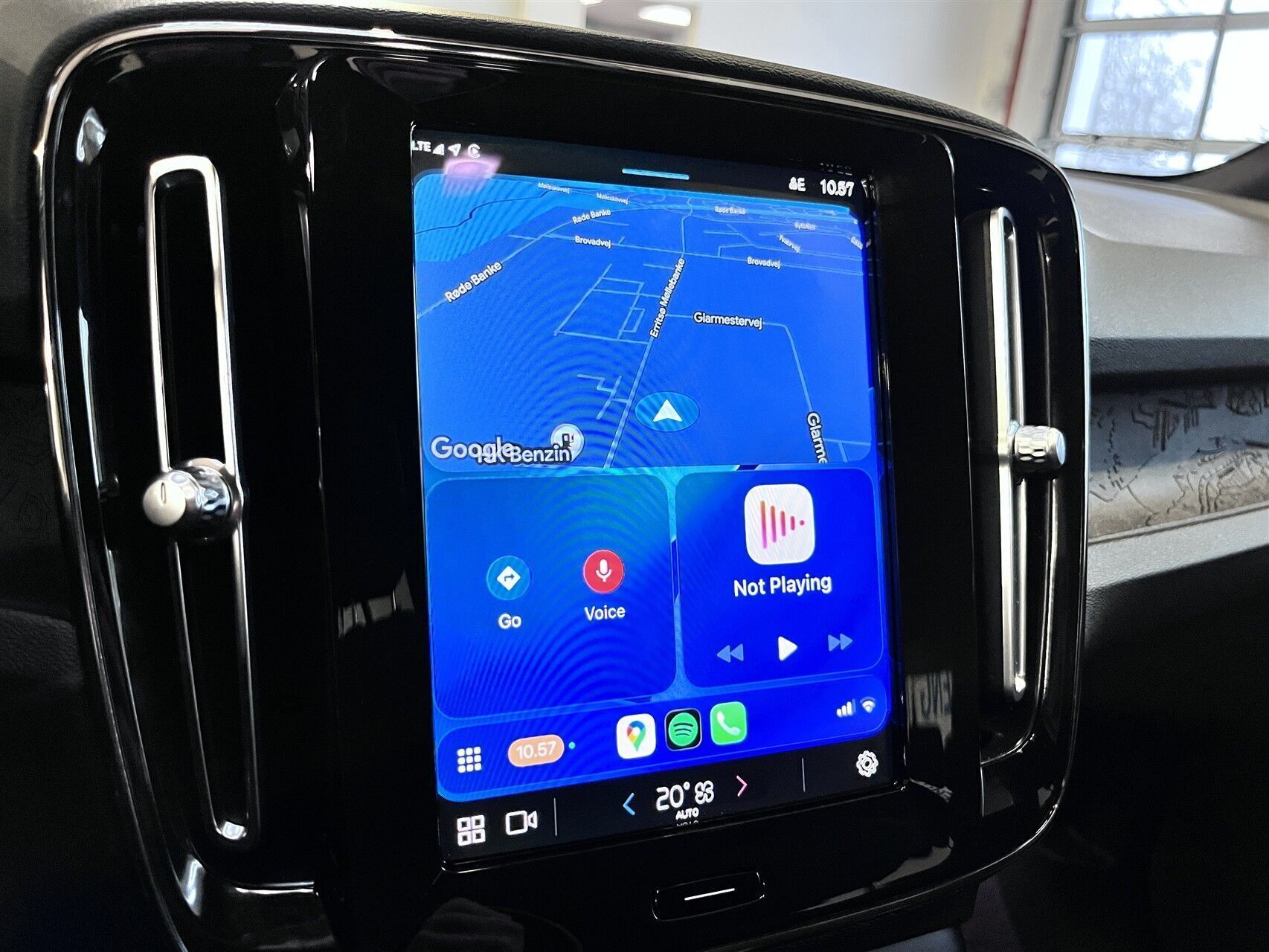 Sort Volvo XC40 fra 2022