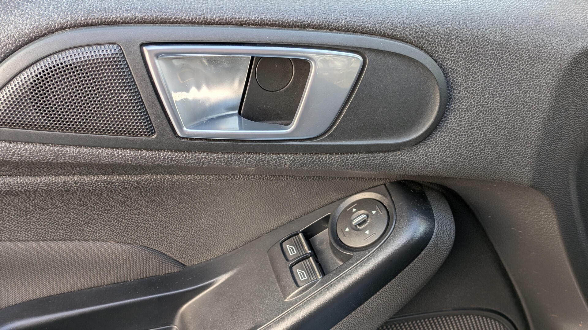 Hvid Ford Fiesta fra 2015