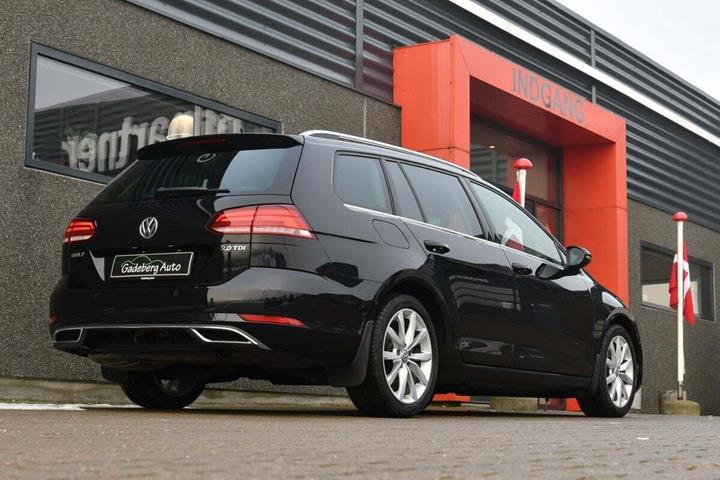 Sort VW Golf VII fra 2017