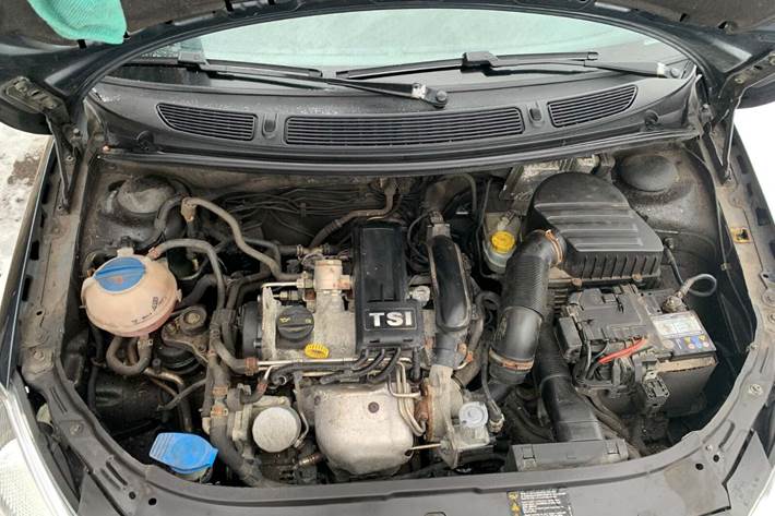 Grå Skoda Fabia fra 2014