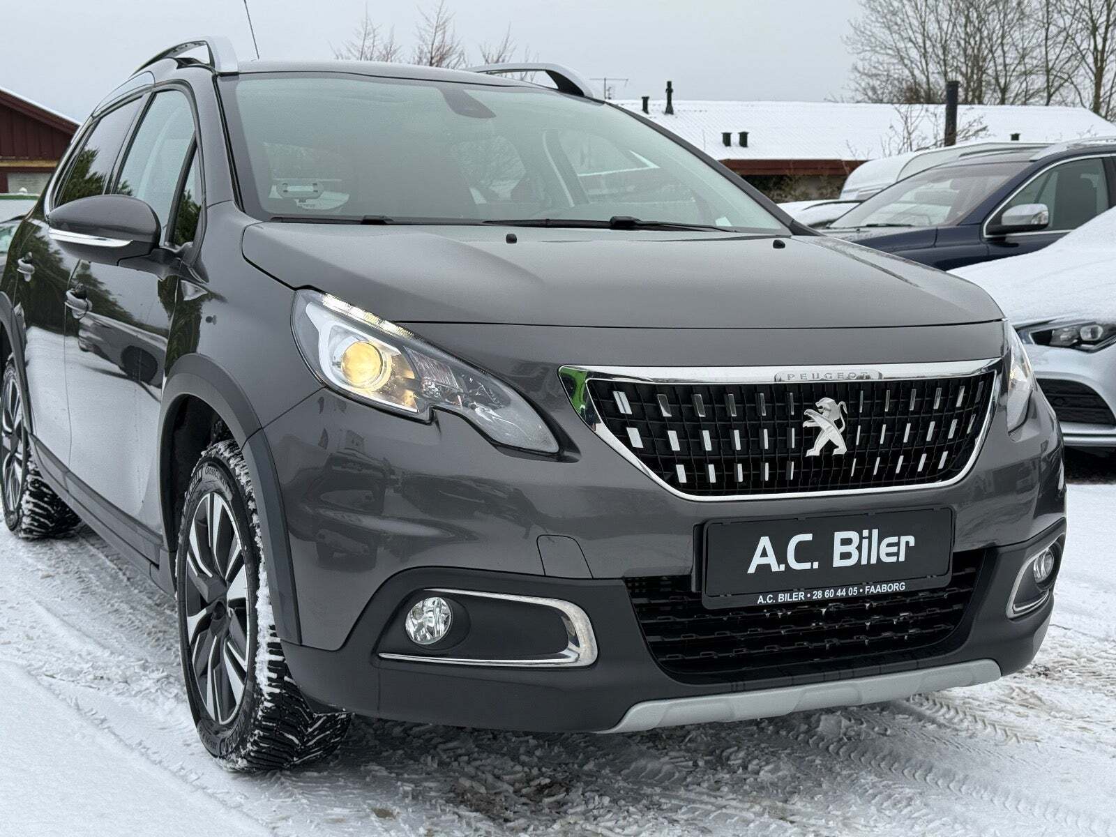 Peugeot 2008 1,2 e-THP 110 Allure Sky