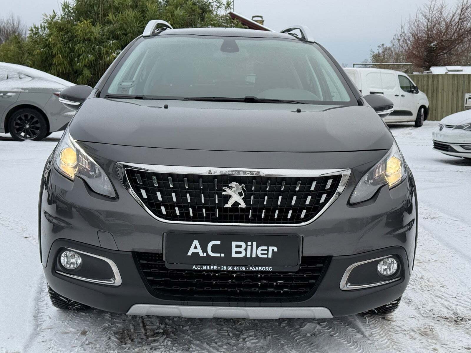 Peugeot 2008 1,2 e-THP 110 Allure Sky