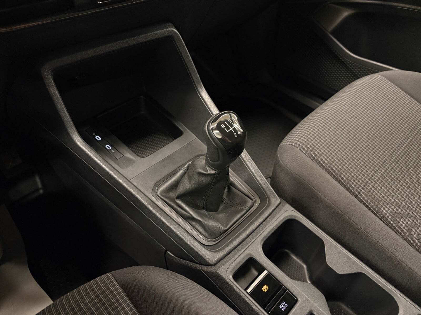 Hvid VW Caddy Maxi fra 2023