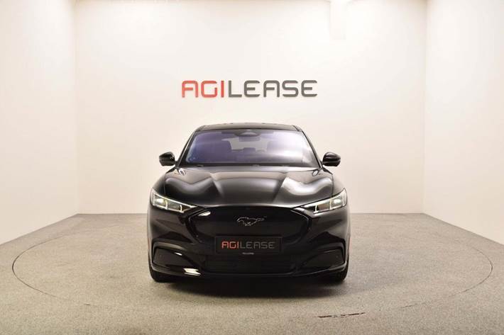 Sort Ford Mustang Mach-E fra 2021