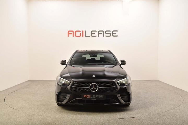 Sort Mercedes E300 de fra 2021