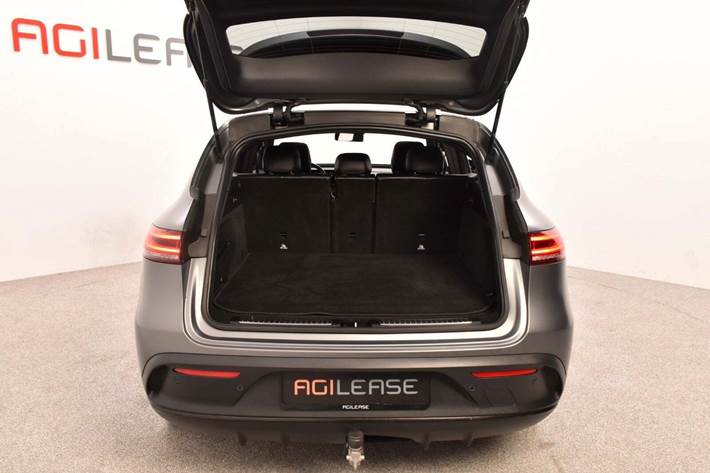 Grå Mercedes EQC400 fra 2021