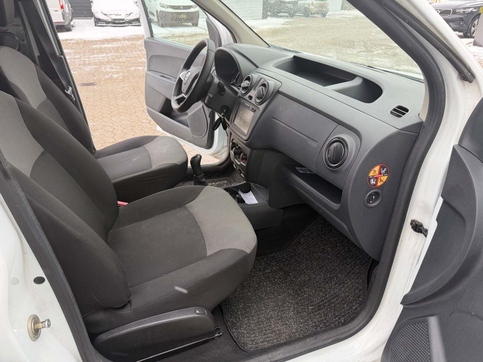 Hvid Dacia Dokker fra 2018