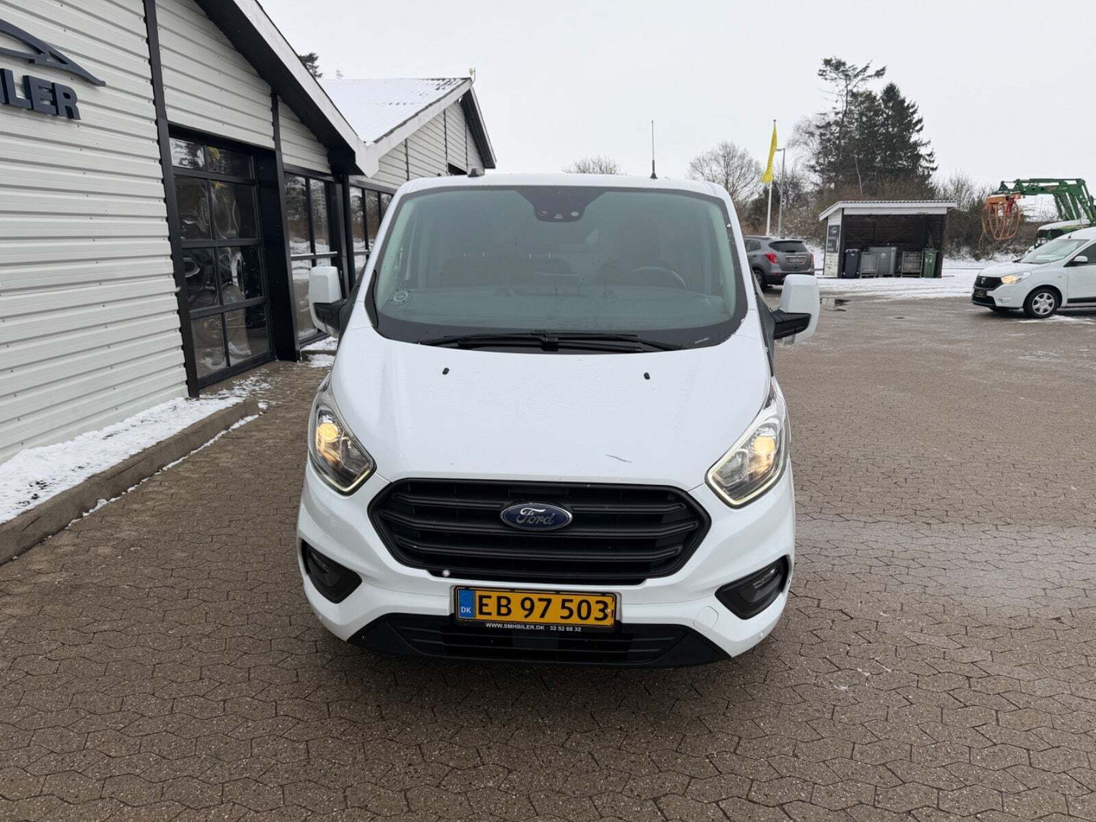 Hvid Ford Transit Custom 320S fra 2021