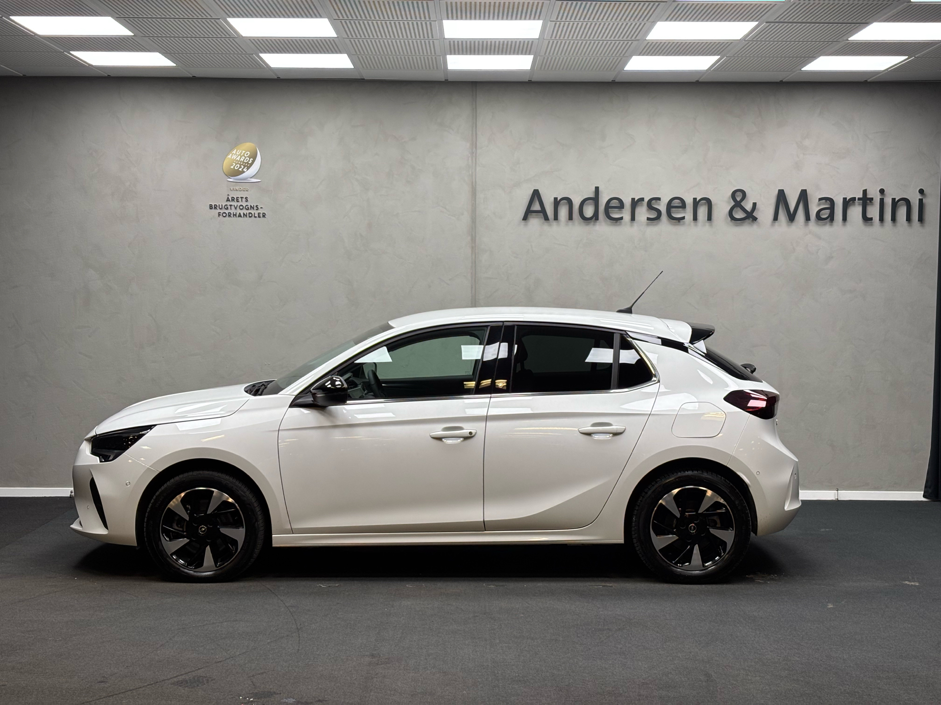 Opel Corsa-e EL Elegance 136HK 5d Aut.