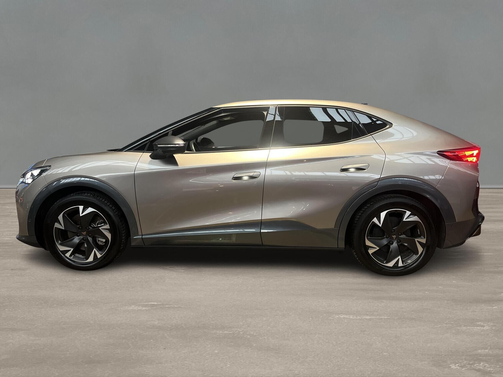 undefined Cupra Tavascan fra 2024