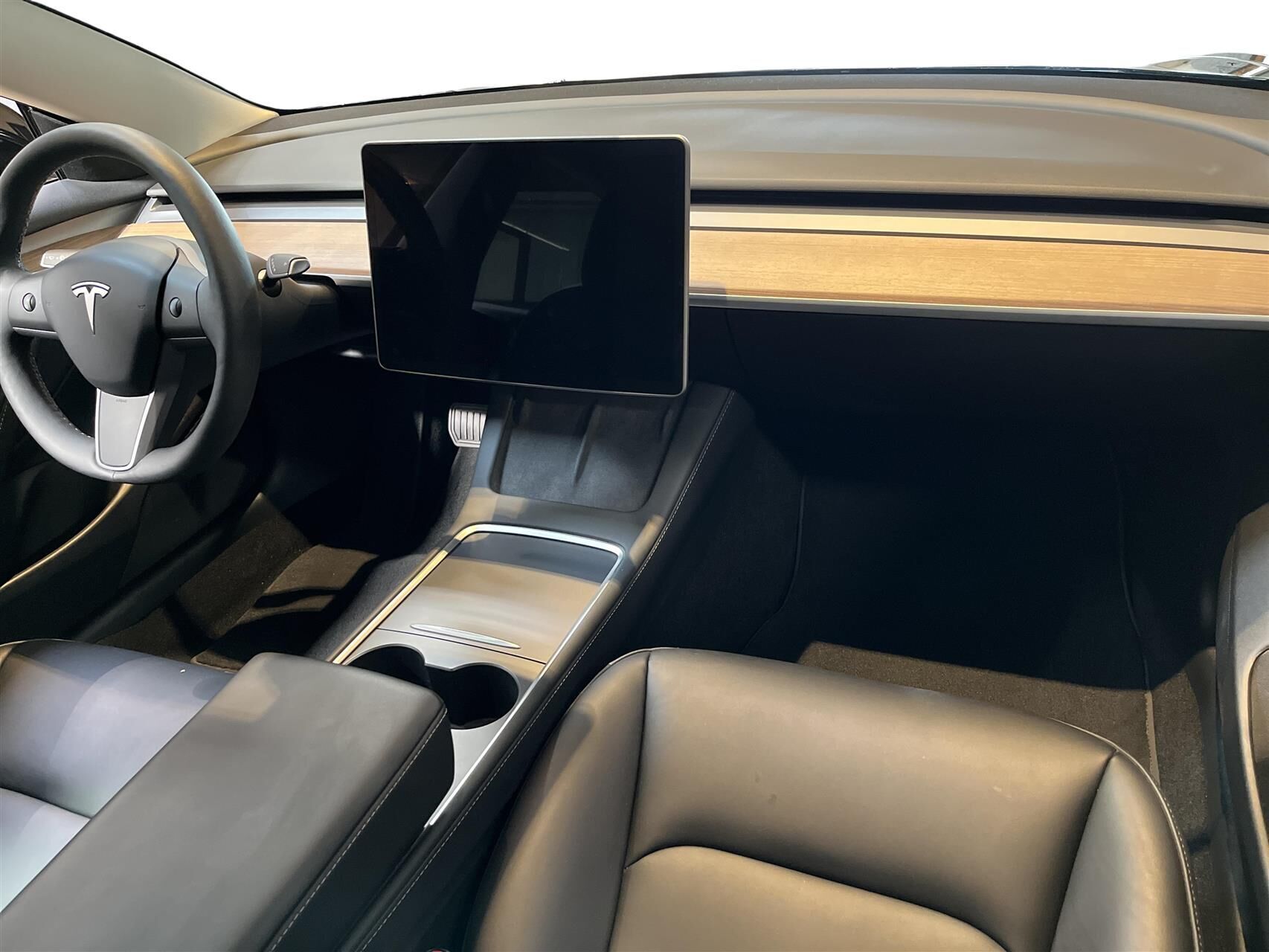 Sort Tesla Model 3 fra 2023